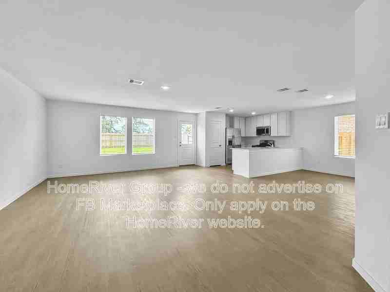 5818 Starling Dr - Photo 2 of 22