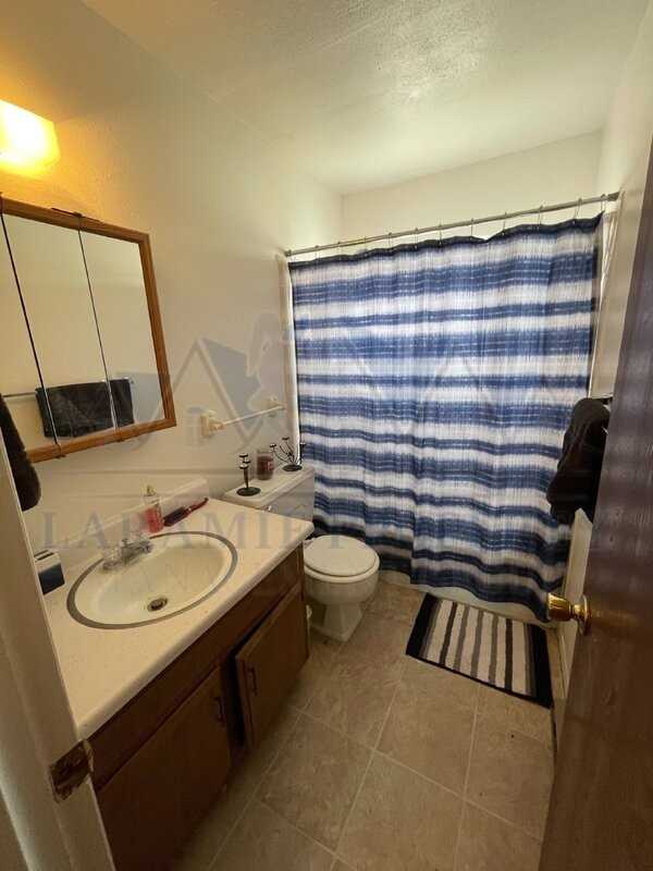714 Downey St #15 - Photo 4 of 9