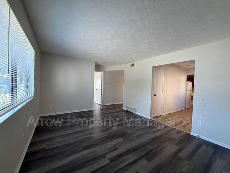 922 A St #2 - Photo 5 of 21