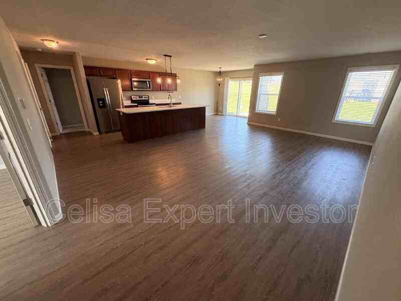 4914 Stone Canyon Psge - Photo 2 of 14