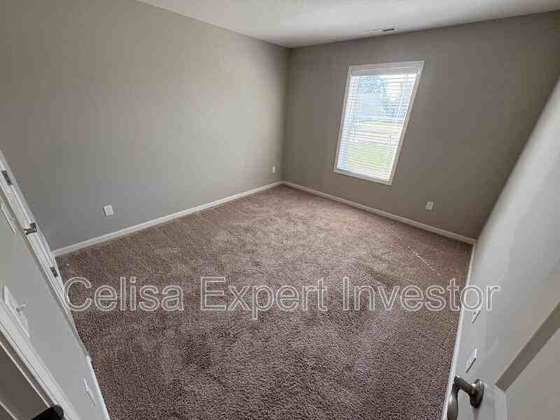4914 Stone Canyon Psge - Photo 5 of 14