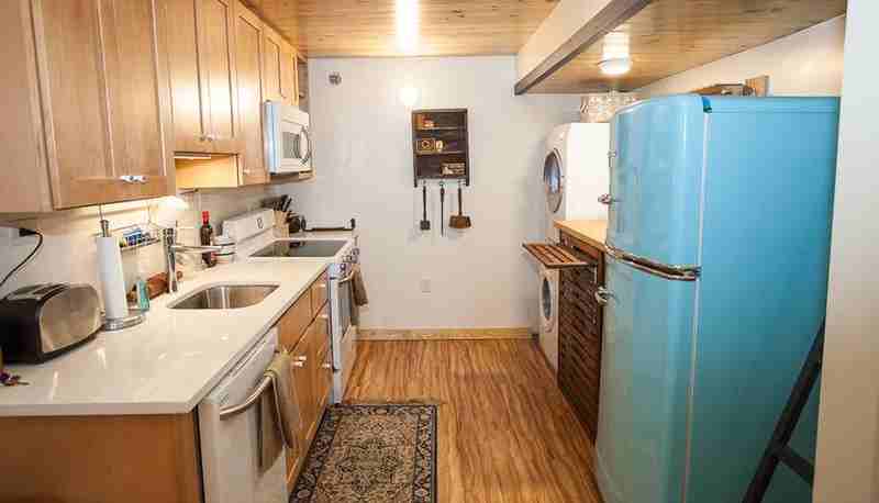 80 W Water St - Photo 2 of 10