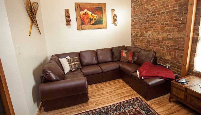 80 W Water St - Photo 5 of 10