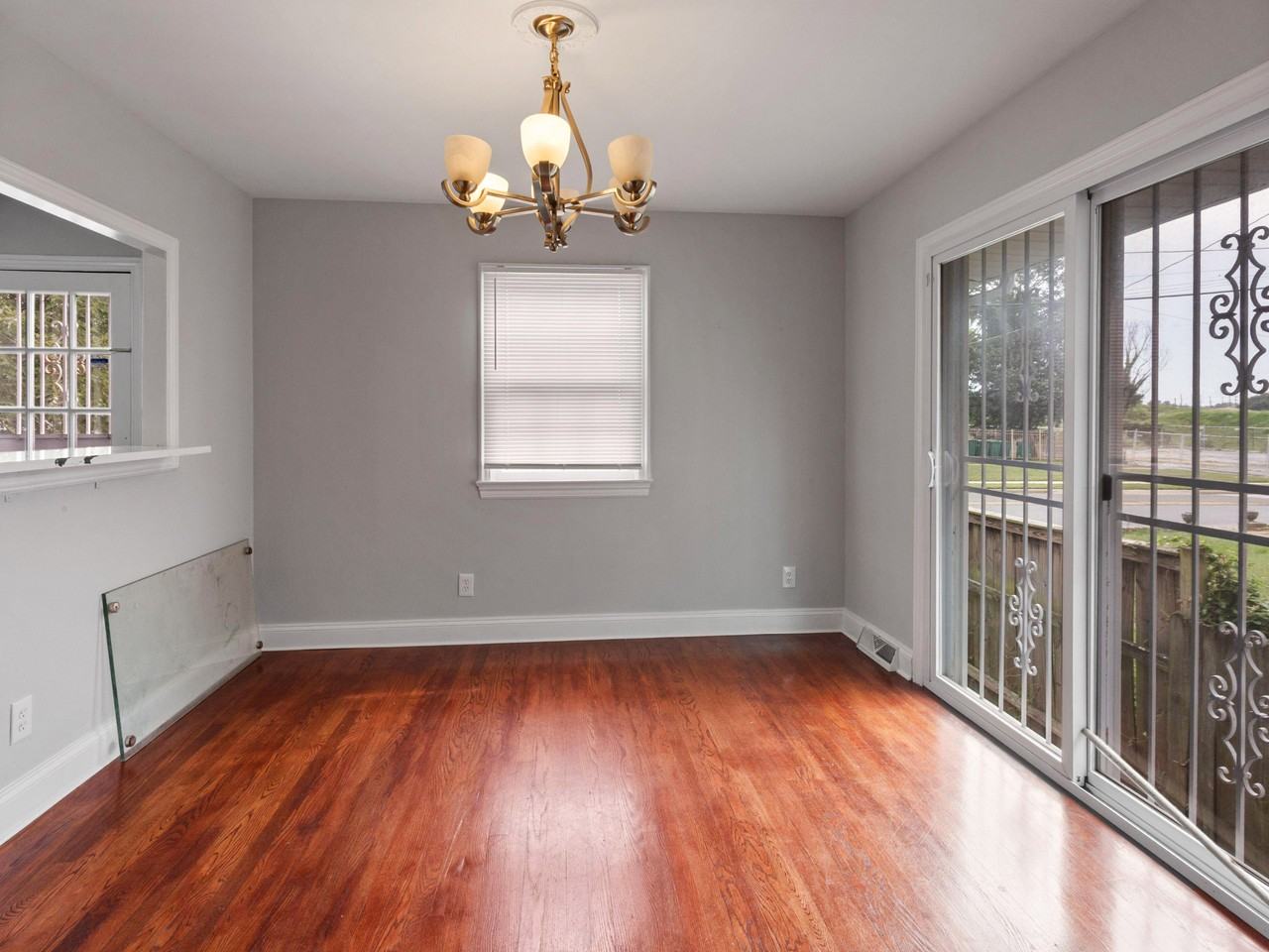 Porter Ave - Photo 2 of 10