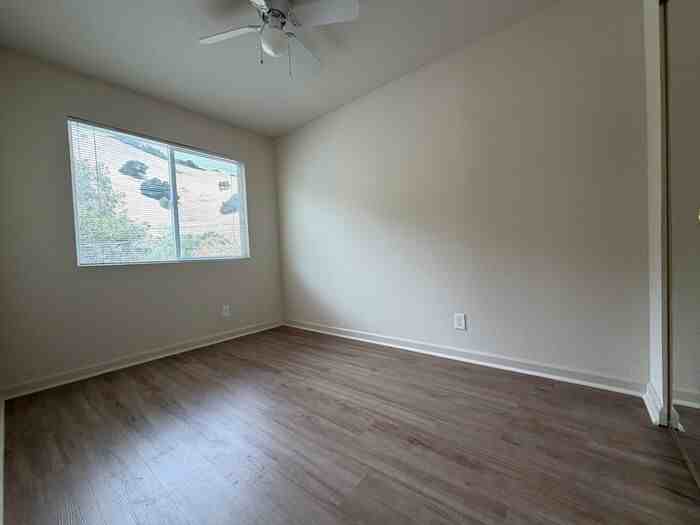 1365 Old Canyon Rd #5 - Photo 6 of 8