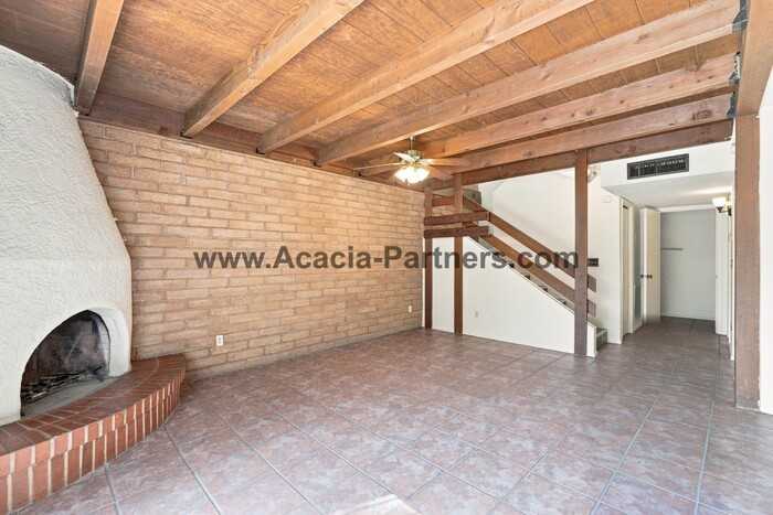 2765 N Treat Ave - Photo 6 of 47