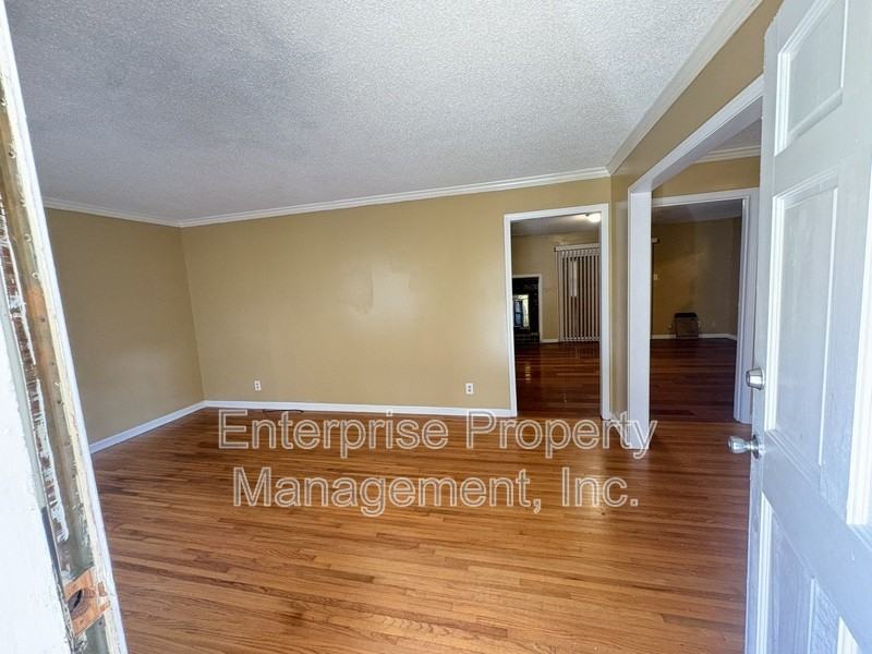 3182 Casann Cv - Photo 7 of 38