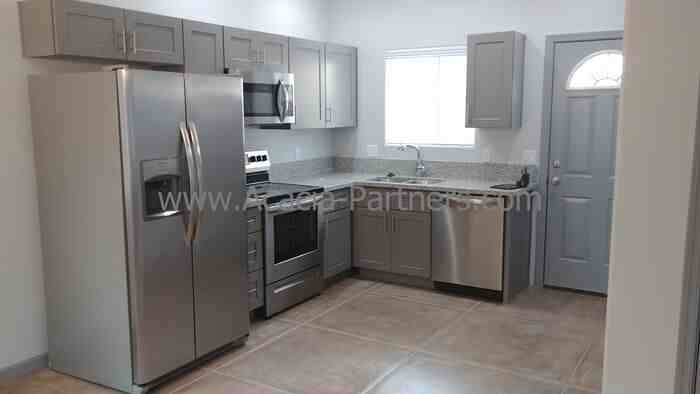 1423 N Belvedere Ave - Photo 5 of 18