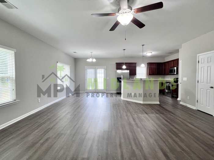112 Saluda Springs Ct - Photo 7 of 50
