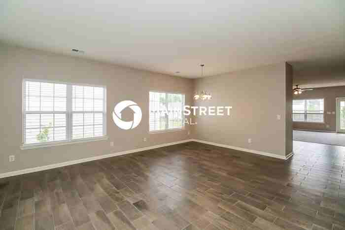 1900 Chadberry Walk - Photo 2 of 16