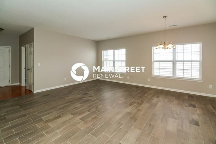 1900 Chadberry Walk - Photo 3 of 16