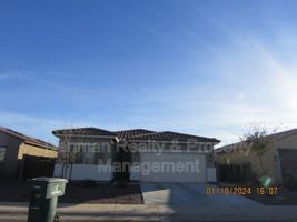 featured image of 225 W Tropical Dr