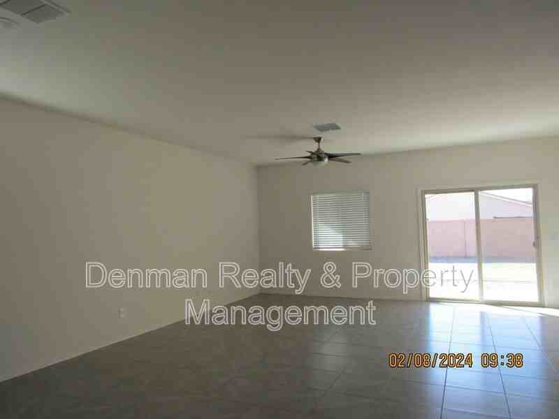 225 W Tropical Dr - Photo 6 of 14