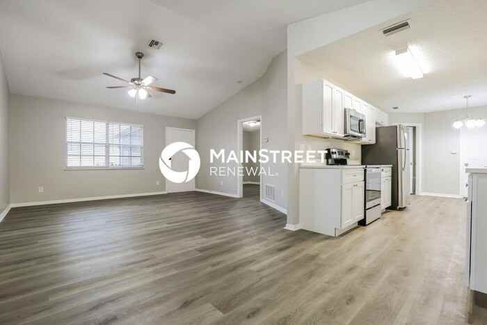 3104 Shamrock Dr - Photo 2 of 16