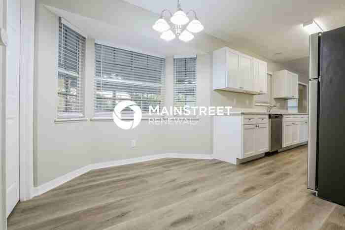 3104 Shamrock Dr - Photo 3 of 16