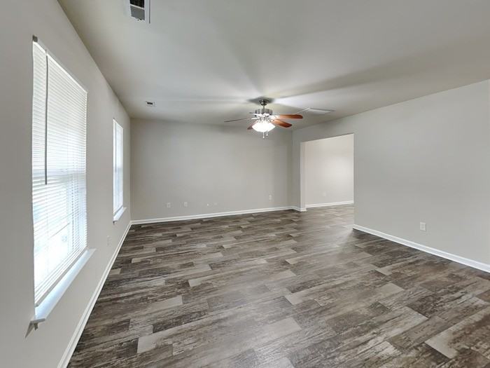 1003 Valley Ridge Rd - Photo 3 of 19
