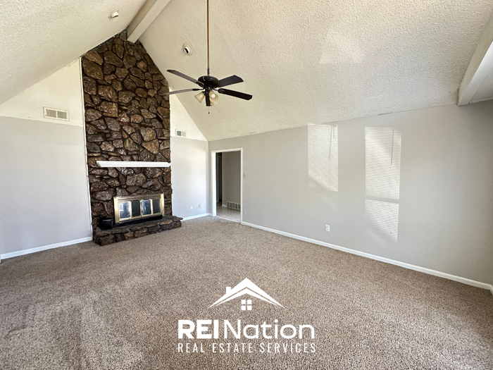 6129 Briarbend Ln - Photo 6 of 24