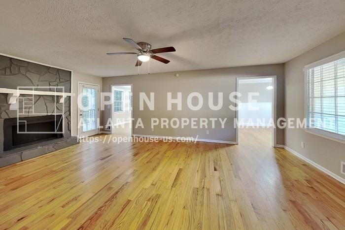 327 Pine Trl - Photo 6 of 19