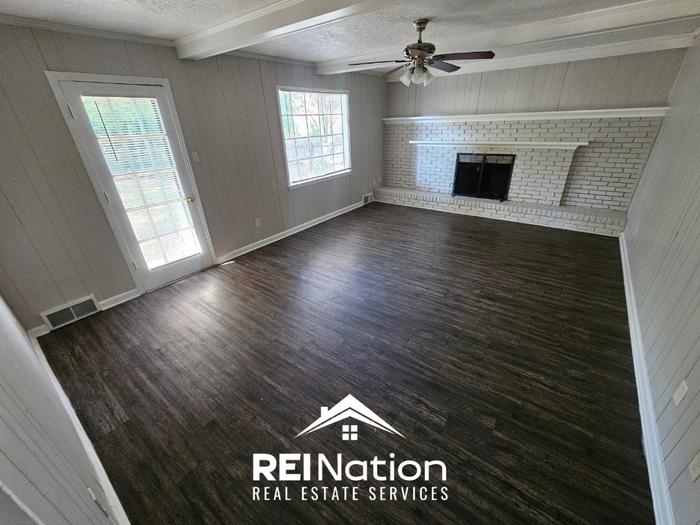 5711 Scottsdale Ave - Photo 4 of 18