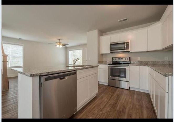3575 Continental Dr - Photo 7 of 15