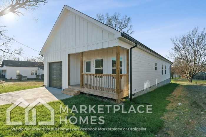 2901 Dodson Ave - Photo 3 of 32