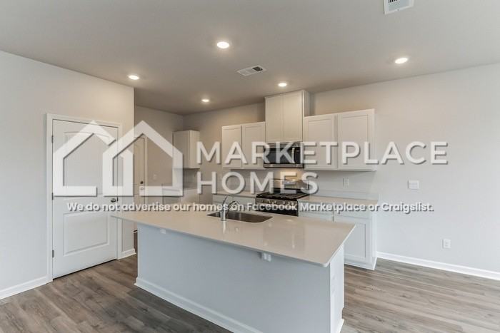 7280 Scotlyn Way - Photo 7 of 28
