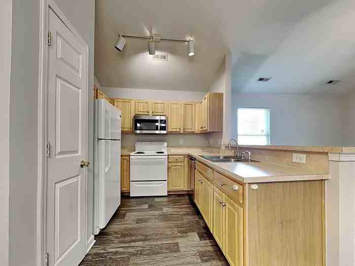 6837 Ciera Nichole Ct - Photo 4 of 17
