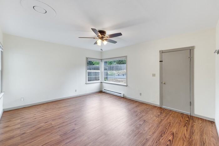 1812 Alma Dr - Photo 5 of 35