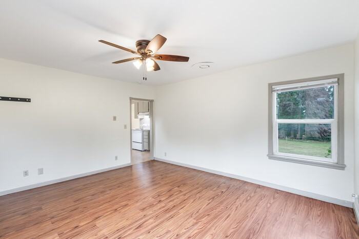1812 Alma Dr - Photo 7 of 35