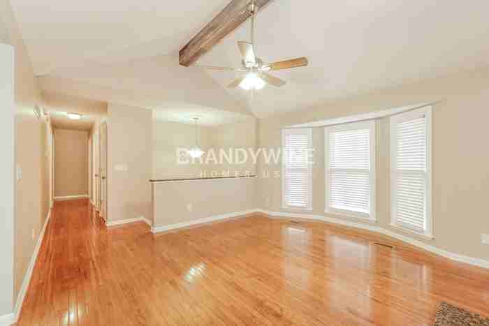 4905 N White Ave - Photo 5 of 23