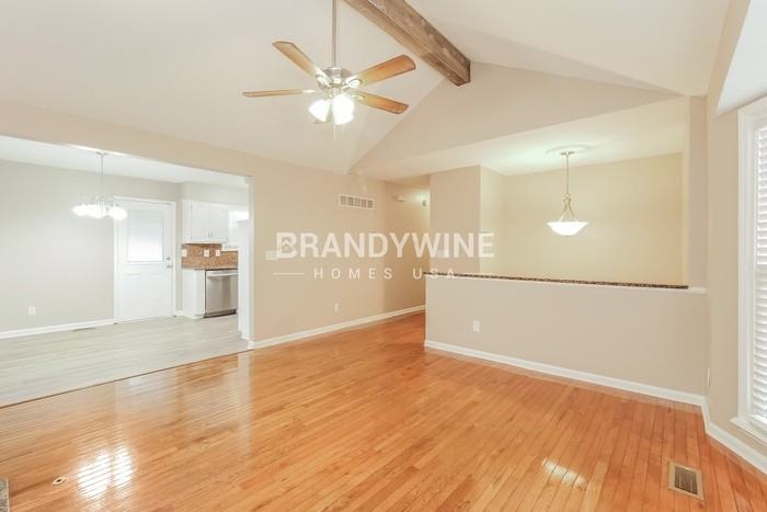 4905 N White Ave - Photo 6 of 23