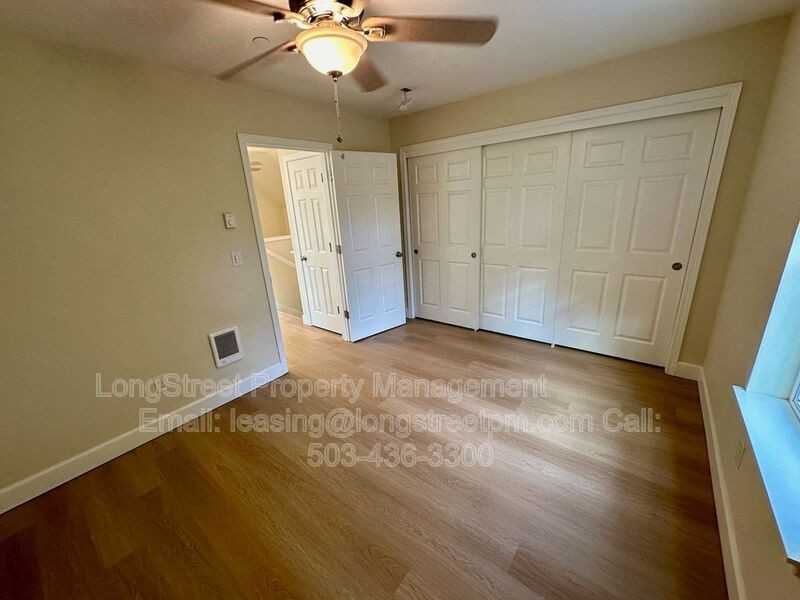2625 Ne Clackamas St #4 - Photo 7 of 17