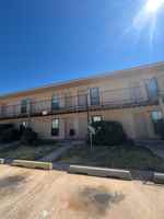 featured image of 1901 E Lindsey St