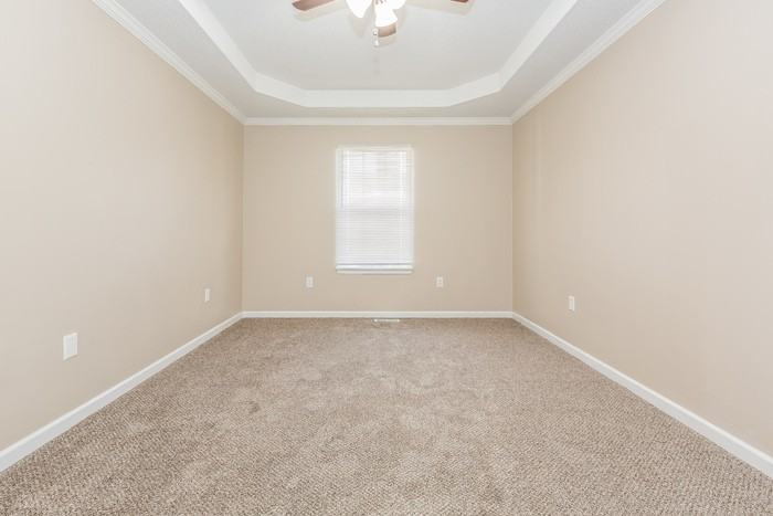 13092 Copperfield Ln - Photo 4 of 9