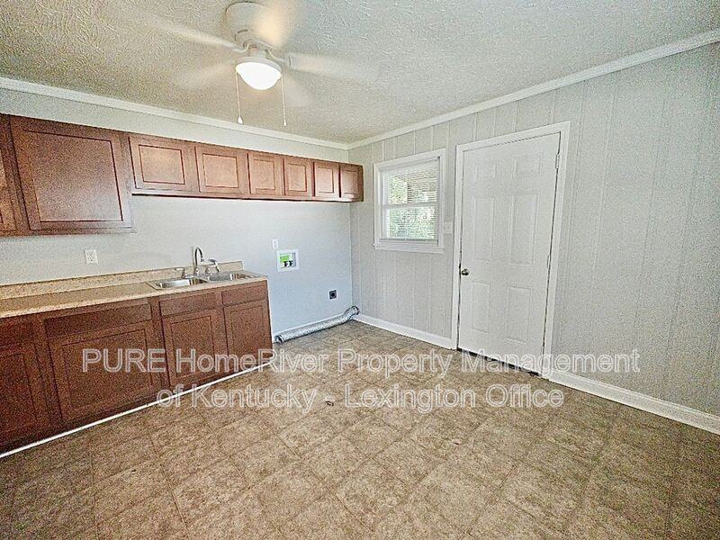 608 Main Ave - Photo 7 of 20