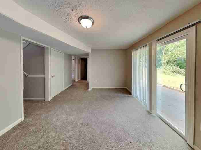 3775 Stamford Rd Sw - Photo 5 of 26