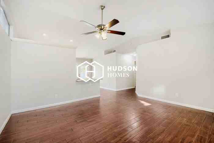 421 E Bart Dr - Photo 7 of 30