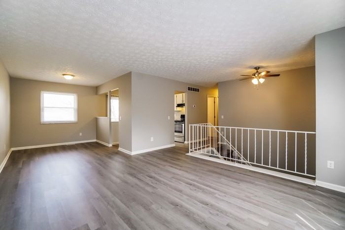 3917 Hendron Rd - Photo 5 of 13