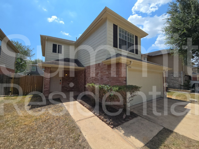830 N Oak Dr - Photo 3 of 22