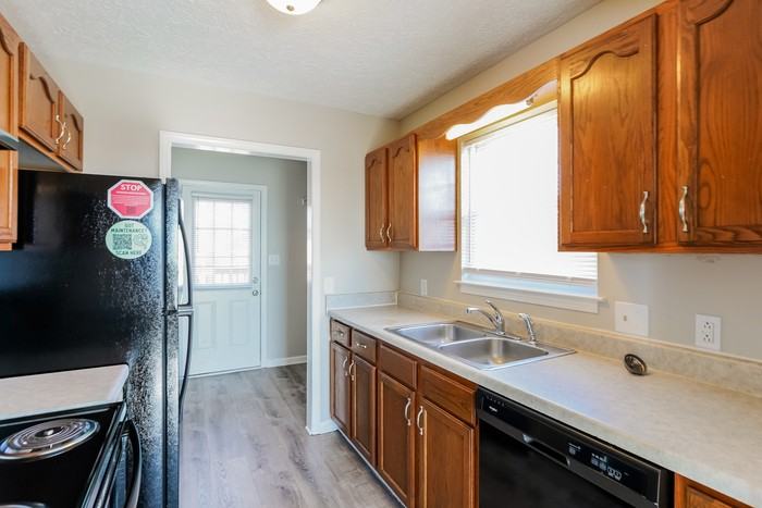 294 Fritz Cir - Photo 6 of 12