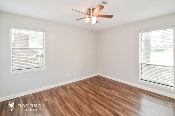 302 Gardenia Rd - Photo 7 of 12
