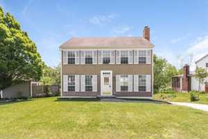 featured image of 5273 Riverwatch Dr