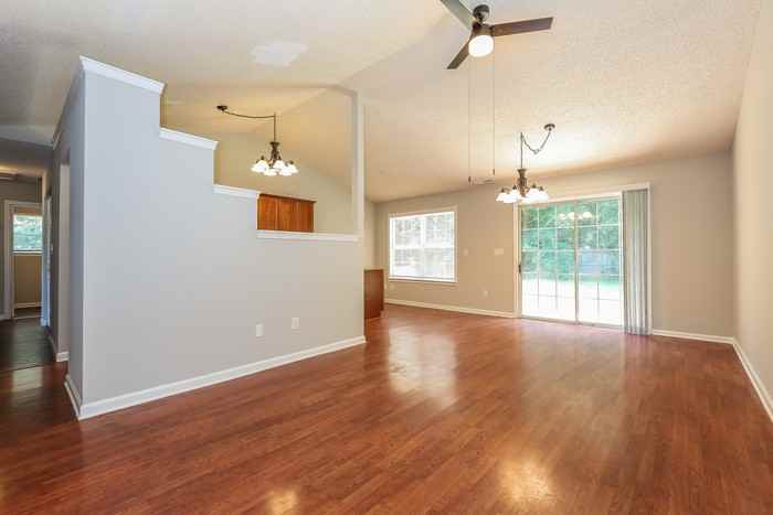 20 Black Oak Ct - Photo 2 of 10