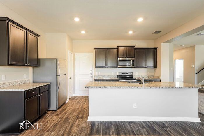 2838 Citron Gdn - Photo 3 of 17