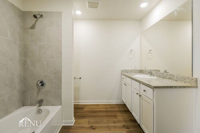 332 Sunnymeade Ln - Photo 7 of 17