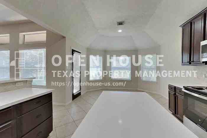 8506 Hunters Village Dr - Photo 7 of 23