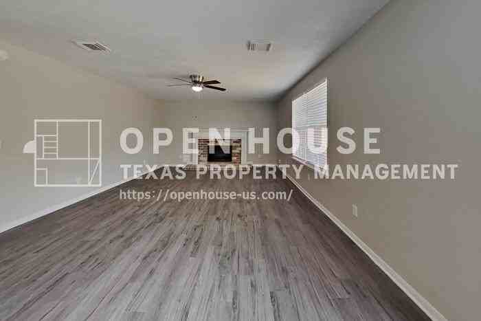 10118 Prospect Hill Dr - Photo 5 of 21