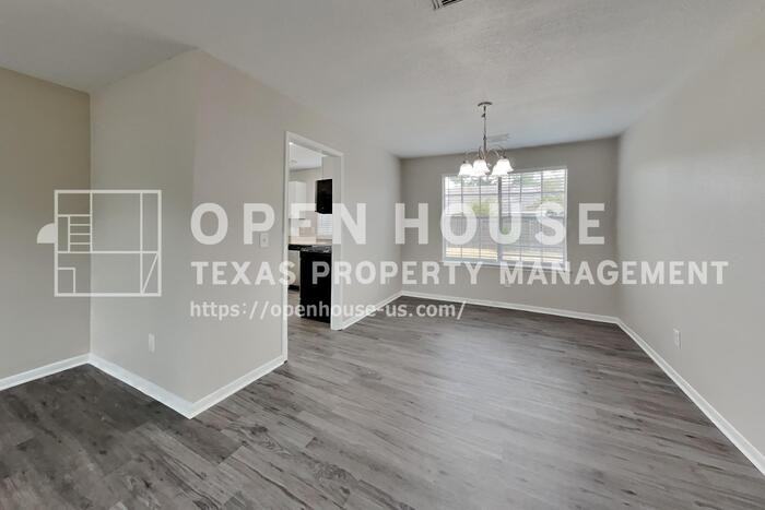 10118 Prospect Hill Dr - Photo 6 of 21