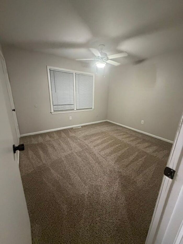 207 Dunwoody Ave #D16 - Photo 2 of 32