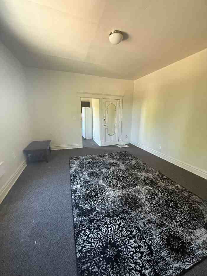 626 N 7th St #1 - Photo 5 of 5